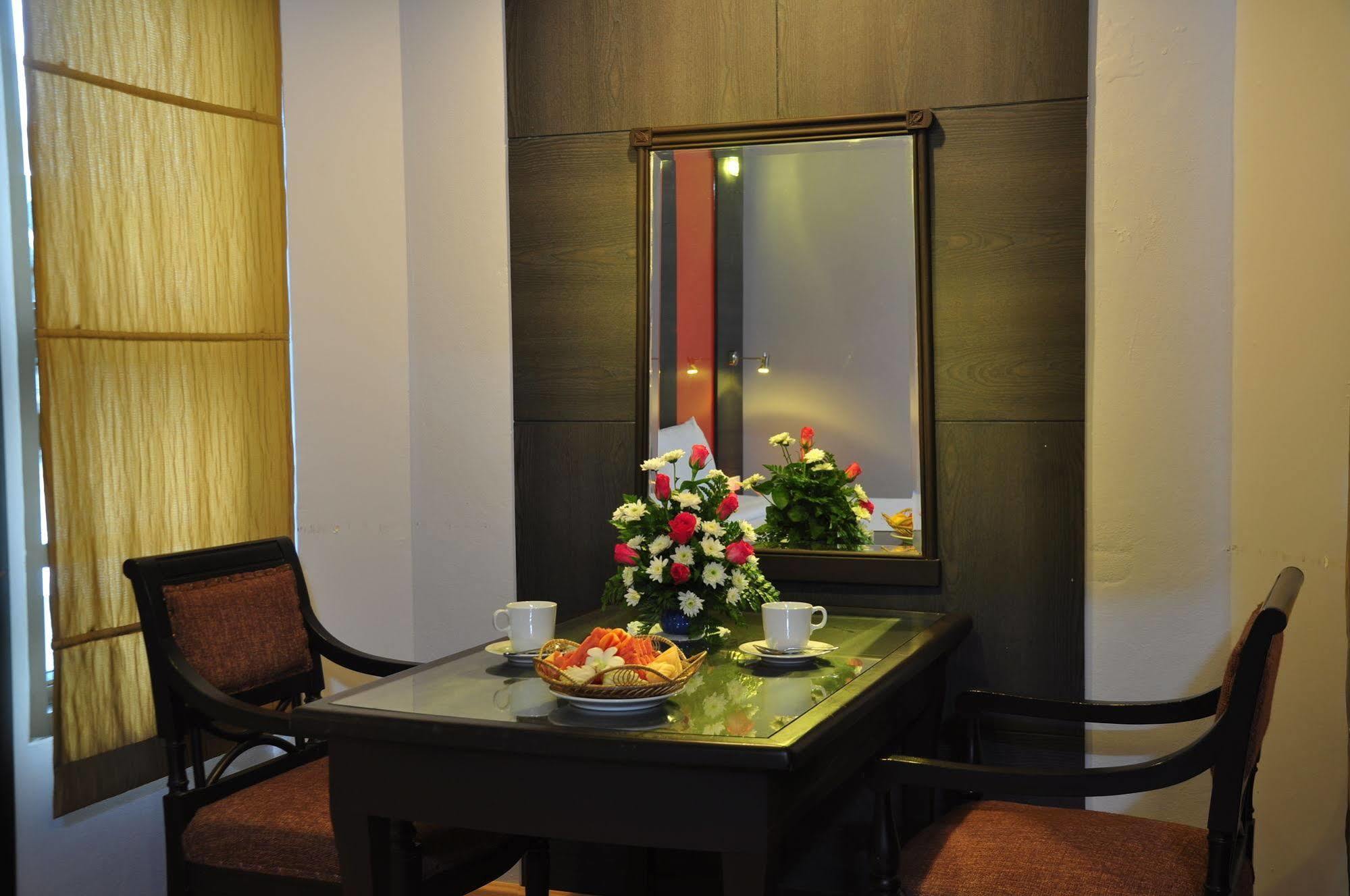 Bp Grand Suite Hotel Hatjaj Kültér fotó